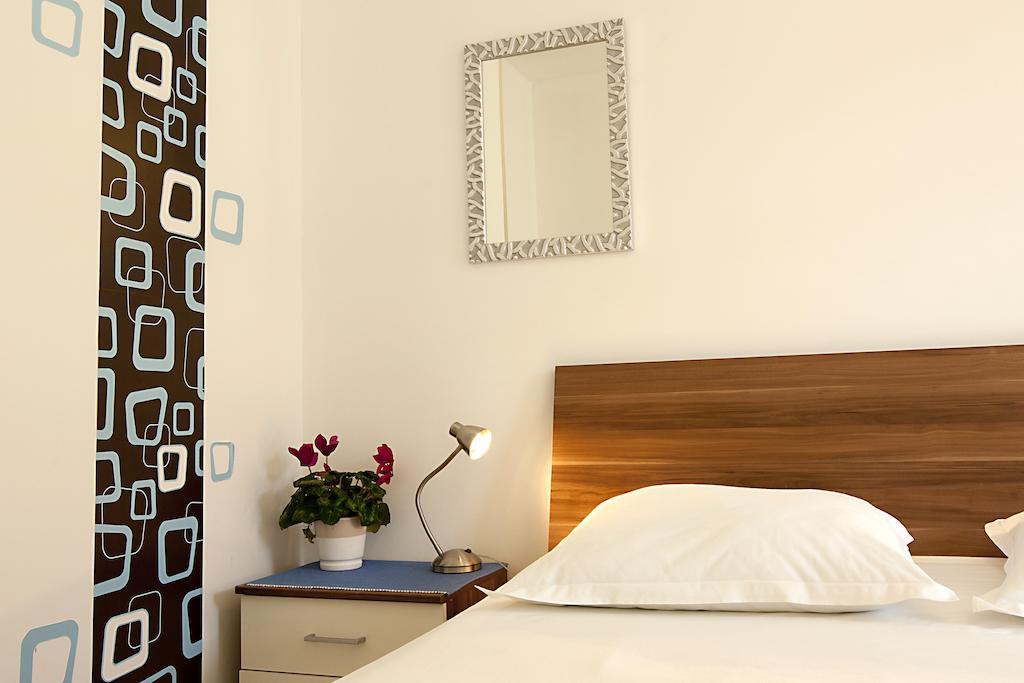 Apartments Viskovic ماكارسكا الغرفة الصورة