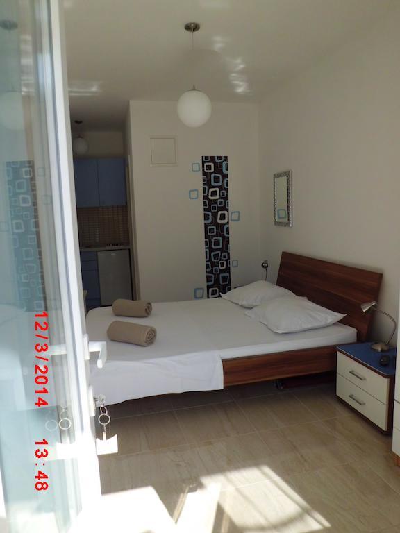 Apartments Viskovic ماكارسكا الغرفة الصورة