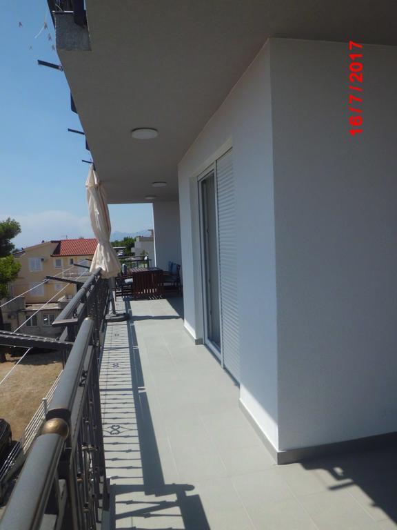 Apartments Viskovic ماكارسكا المظهر الخارجي الصورة