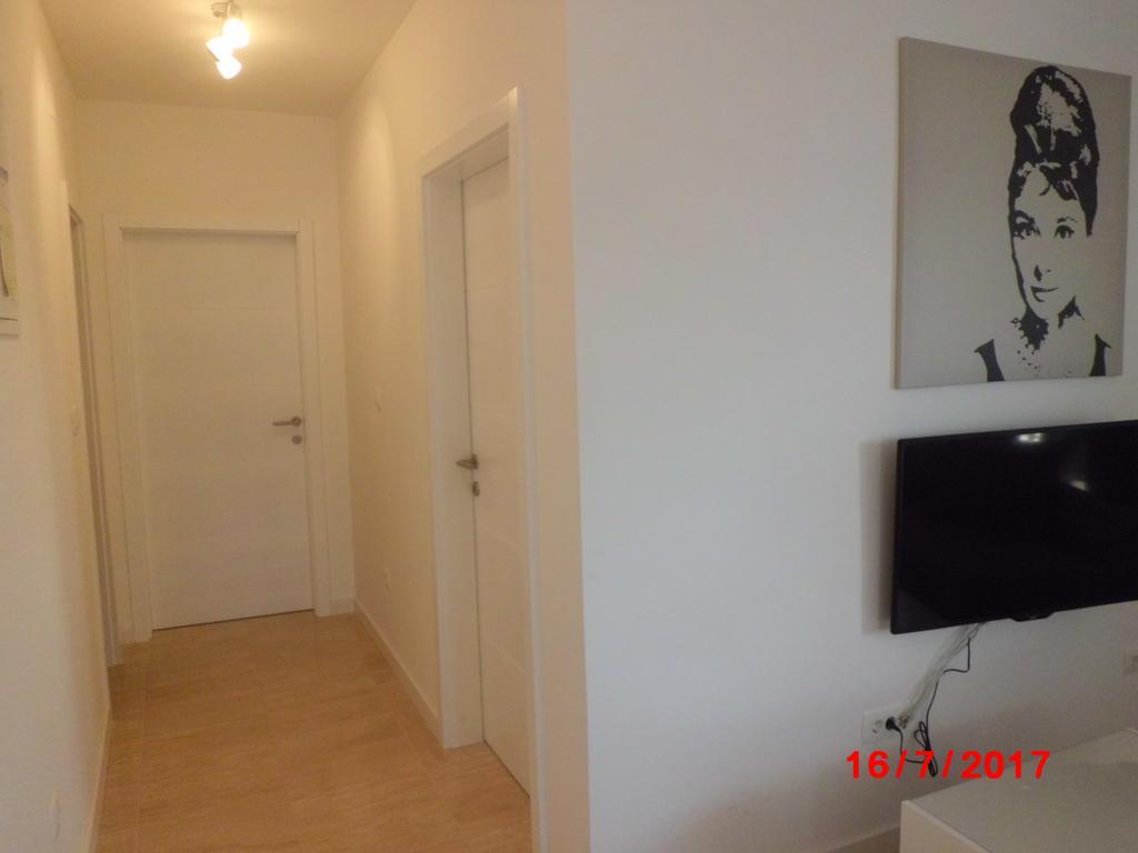 Apartments Viskovic ماكارسكا المظهر الخارجي الصورة
